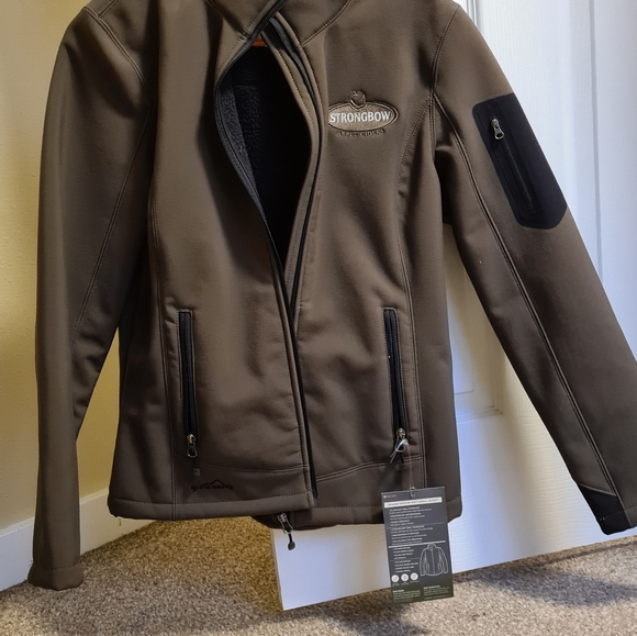 Eddie Bauer Women's Rugged Ripstop Soft Shell Jacket - Picture 2 of 5